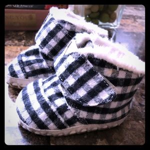 Infant size 2 Tom Booties